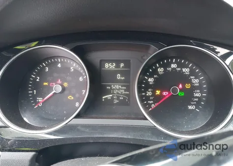 2015 Volkswagen Jetta 1.8T Sport z USA, uszkodzony, nr VIN 3VWD17AJ9FM420437